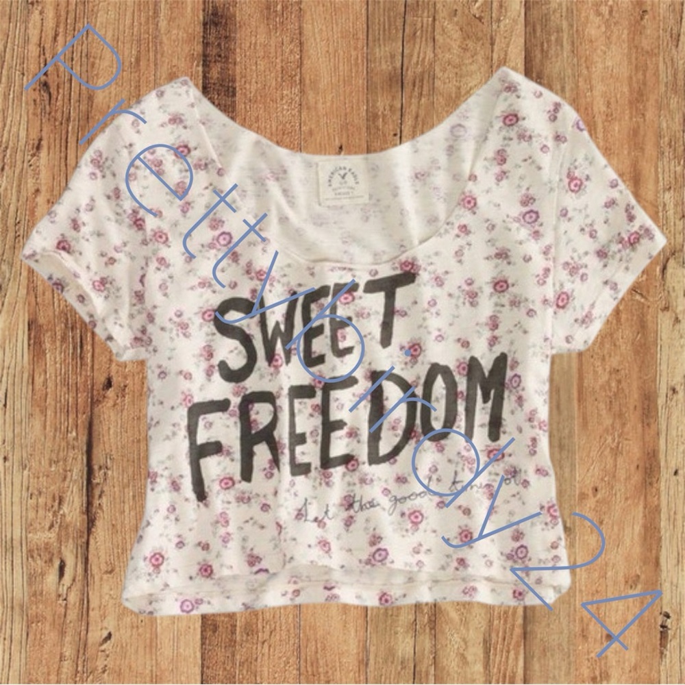 Y2K AEO Floral “Sweet Freedom” Vintage T Cut Off Crop Top